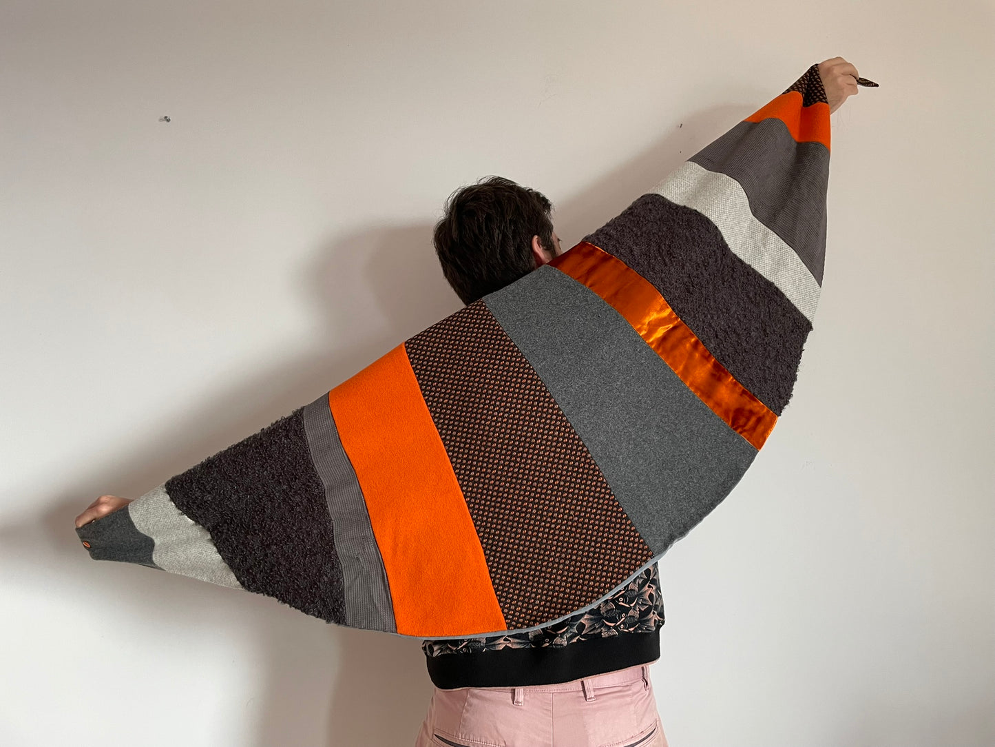 Châlécharpe tons orange et gris