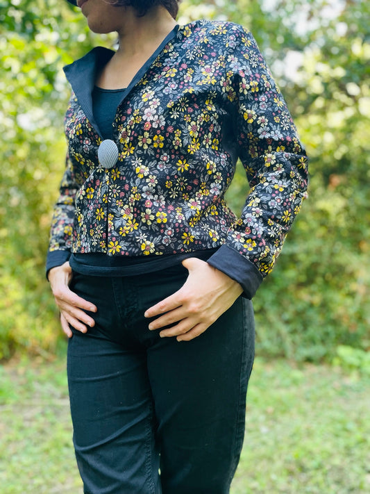 Veste Reversible en coton noir et fleuri